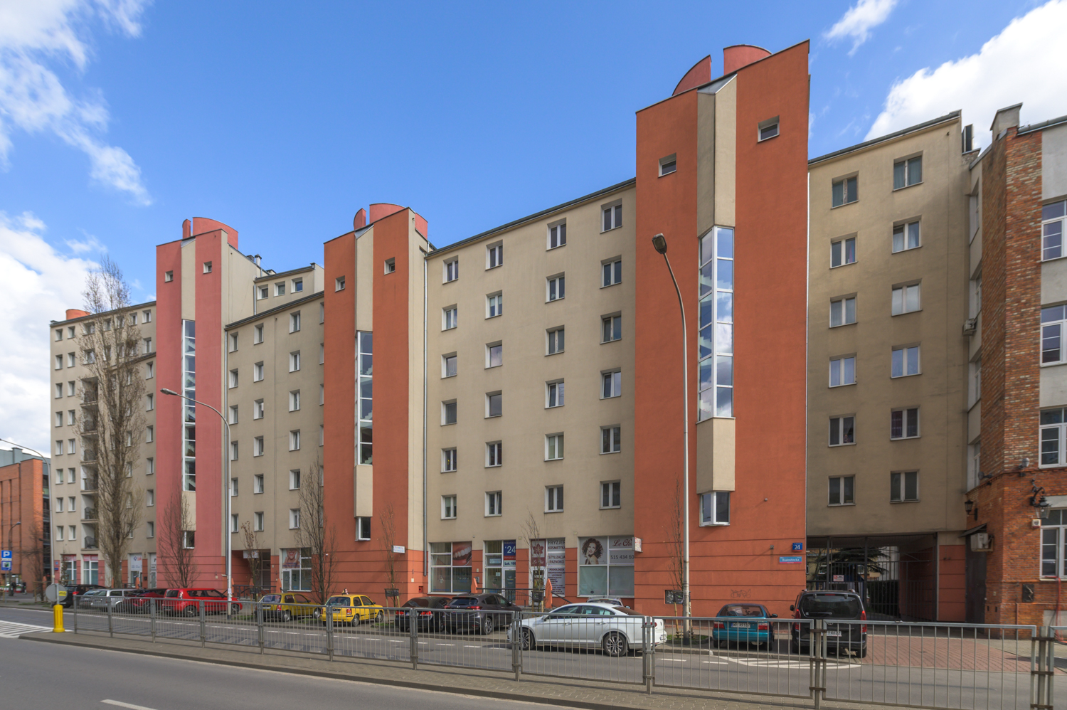 Zdjęcie architektury budynku Budynek mieszkalno-usługowy